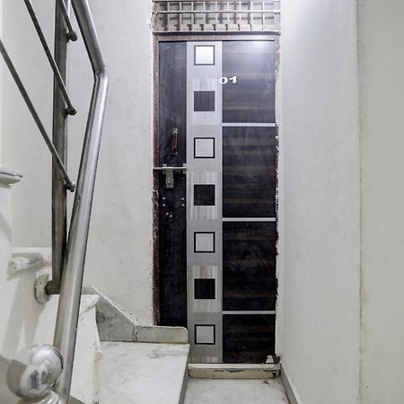 Hotel O Thirty Inns Нойда Екстер'єр фото