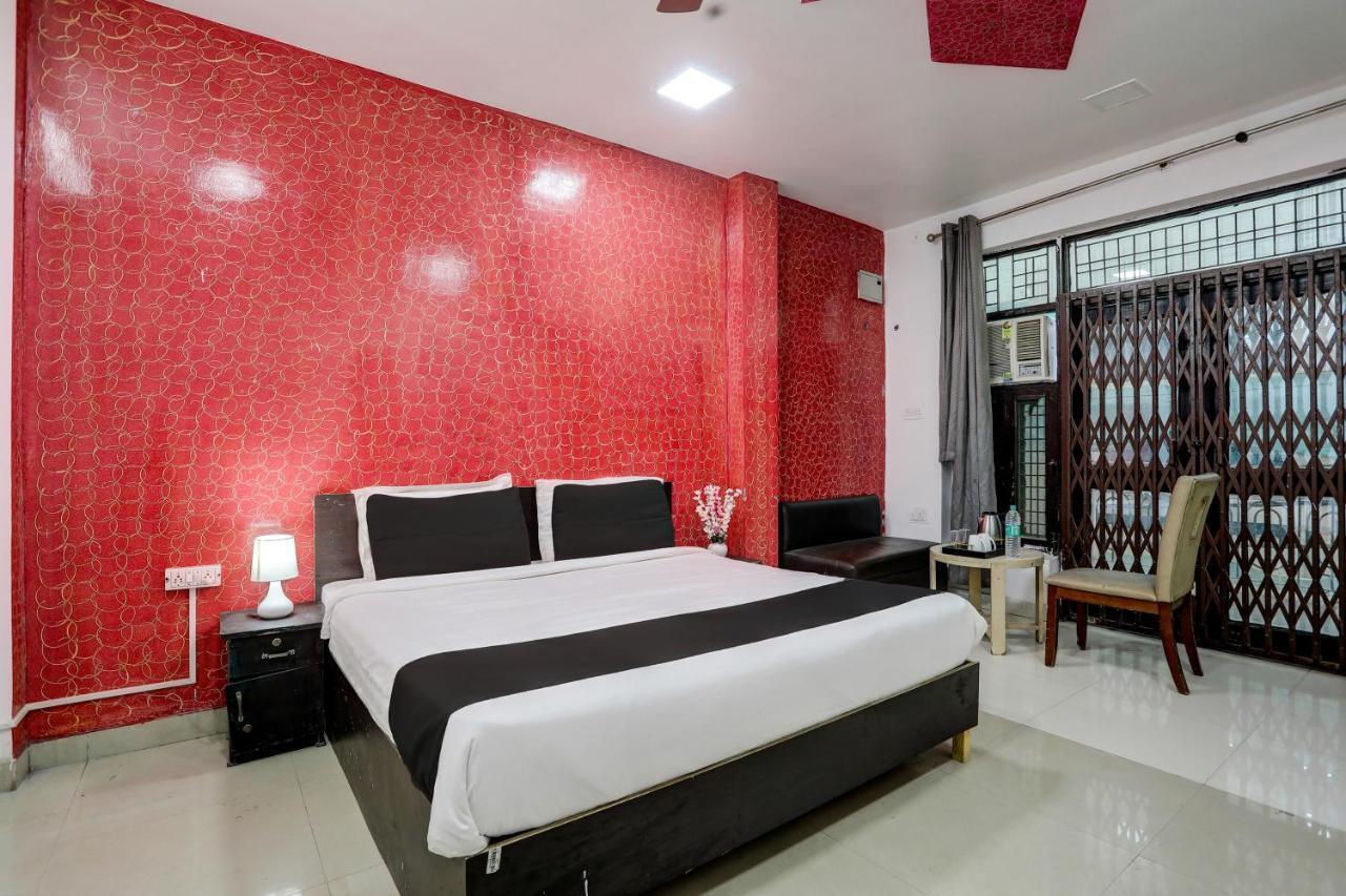 Hotel O Thirty Inns Нойда Екстер'єр фото