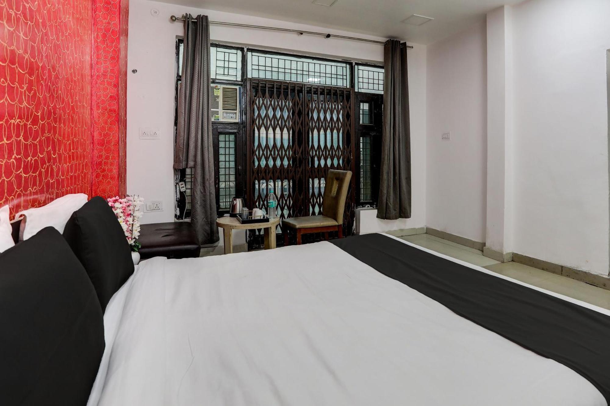 Hotel O Thirty Inns Нойда Екстер'єр фото